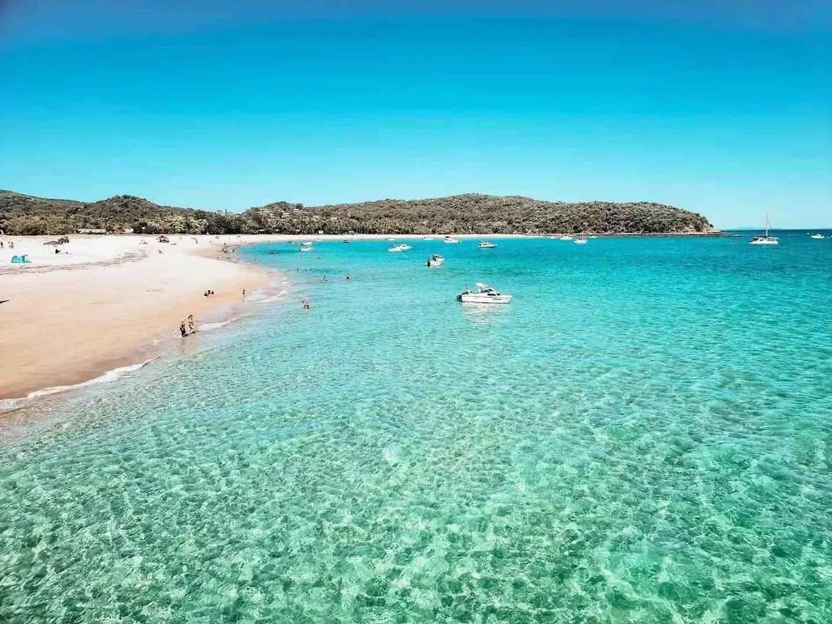 Holiday home Air-Conditioned Cooee Bay Beach House With Wi-Fi Yeppoon